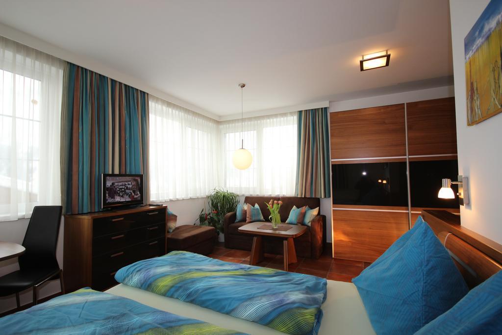 מטרי אין אוסטירול Apartments Schloss-Weissenstein-Strasse מראה חיצוני תמונה