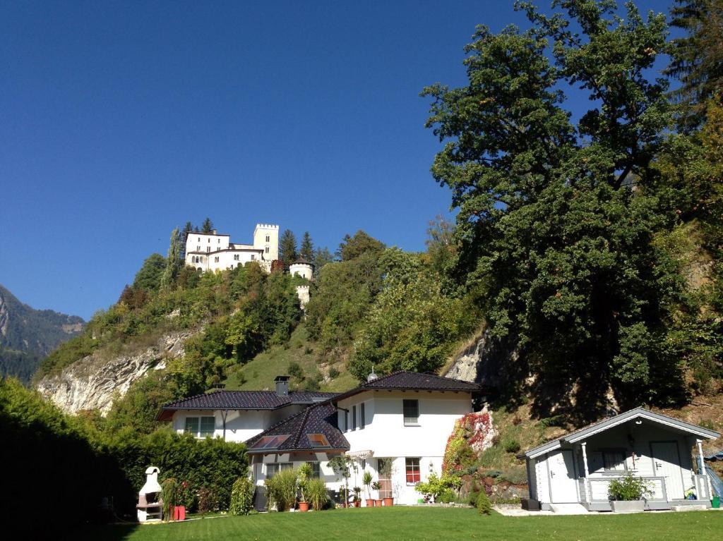 מטרי אין אוסטירול Apartments Schloss-Weissenstein-Strasse מראה חיצוני תמונה