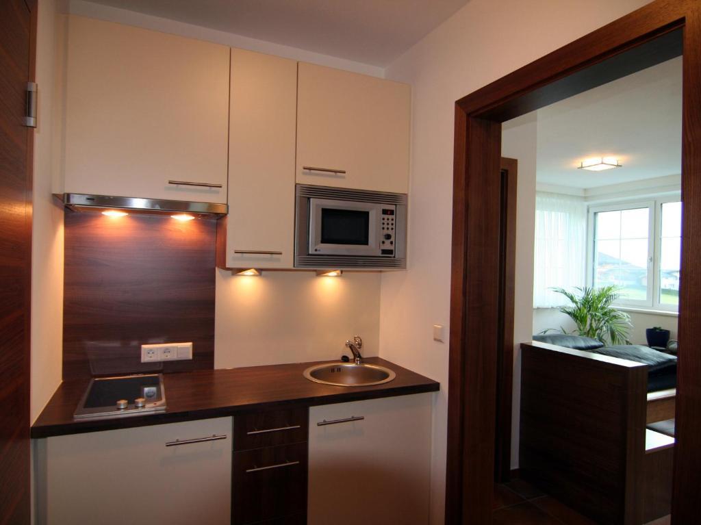 מטרי אין אוסטירול Apartments Schloss-Weissenstein-Strasse חדר תמונה